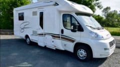 Start your freedom – Spacious MC Louis Sovereign 80 Semi-Integral