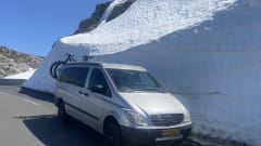 #ExplorerBuzzs – 4 Person MB Vito 4x4 Campervan (2009)