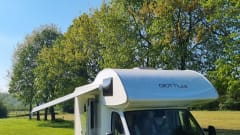 Conch – Brand new, cozy and fully equipped family camper (alcove) 