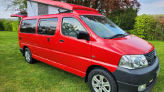 Dan – Toyota Hiace D4D 120 LWB campervan 