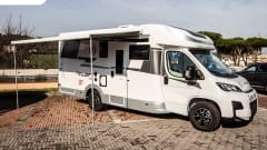 T-Loft 450 – Camper Semintegrale 4 posti Elnagh T-Loft 450 - 6,99 mt. 