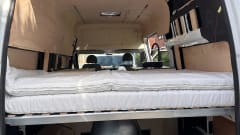 2p Ford bus from 2012