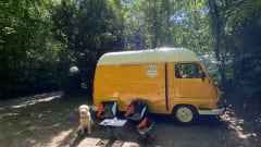 Tenacious twinkie – 3p Renault Estafette campervan from 1973 🚍⛰️🗺️