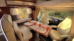 KOM Motorhomes - Rimor Superbrig – KOM Wohnmobile - Rimor Superbrig