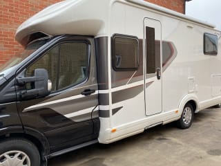 Colin – Autotrail Tribute F70 Automatic 5Berth