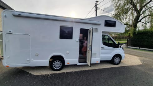 6p Ford alcove uit 2023