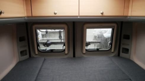 SUPER BUS CAMPER KNAUS BOXSTAR WITH CARRIER FOR ELECTRIC BIKES