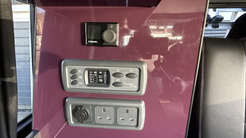Lola – Volkswagen T6.1 - Ready for adventure on your terms