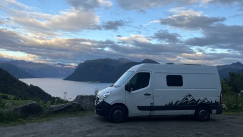 De Movi – Movi | Caravane compacte autonome, prête pour l'aventure !