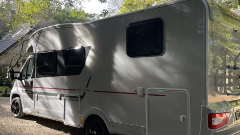 Camper het Spick… – 4p Adria Mobil semi-integrated from 2018