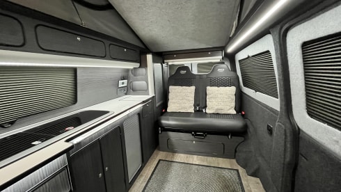 The Onyx – 4 Berth, 5 Seater, VW T6 Highline Campervan