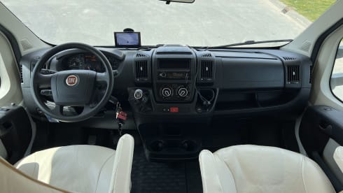 Rimor Seal 9 – The Family All Rounder