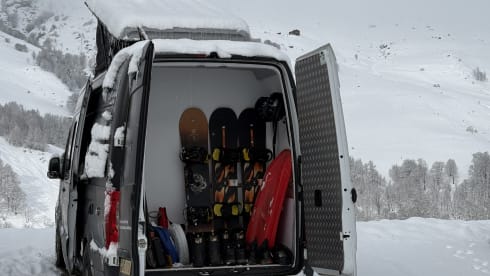 Avandra  – Avandra – All-Season Adventure Campervan 🚐✨