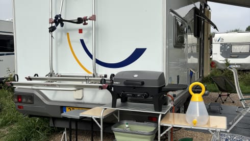 Echte gezinscamper – 6p Hymer alcove from 2000