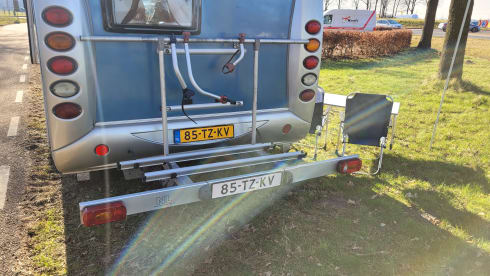 Bobby – 2p Ford semi-integrated from 2006