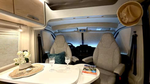 Making Memories 10 – Hymer Free 602 Automatique 2024 avec toit relevable et porte-vélos 4 places