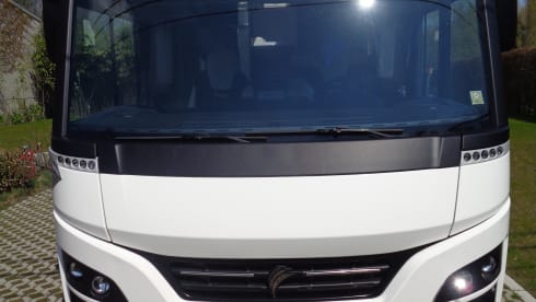 Tino – Comfort family camper for 5p - ITINEO SB740 (integral from 2022)