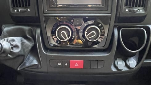 Camper het Spick… – 4p Adria Mobil semi-integrated from 2018