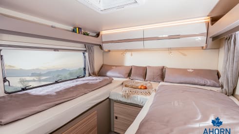 Ahorn Canada – New mobile home with great facilities, flexible for 2-5 people