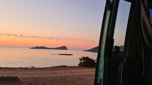 Flow  – Volkswagen California camper including insurance