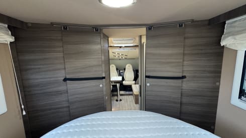 Luxury McLouis camper for 4 people 