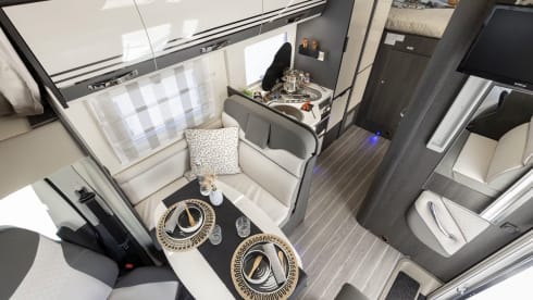 Rover – New 2026 Roller Team 4 berth off-grid ready Motorhome