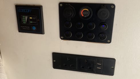 Pauline – 3 berth Ford campervan from 2015