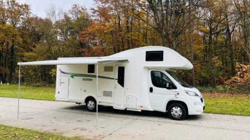 Forster – Beautiful, modern, spacious family camper
