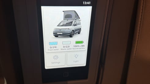 Mantel – 4-seater Volkswagen bus from 2025