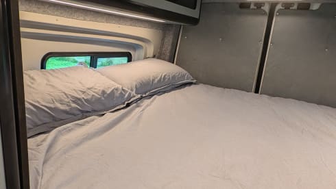 Thor – VW Crafter 5 Berth Motorhome