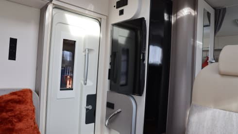 4p Etrusco I7400SB from May 2022