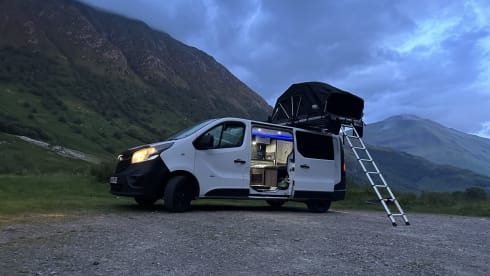 The Wee Hoose – The Wee Hoose – Vauxhall Vivaro LWB Campervan - 4 berth
