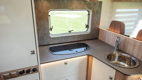 Luxury Bürstner Lyseo (2020) 