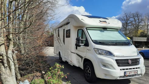 MC LOUIS 460 My home is where my camper is!