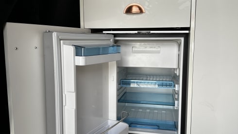 Moët  – Luxury compact campervan 