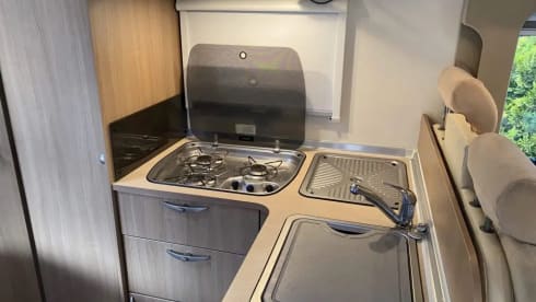 Bart 4 berth –  Fiat Ducato based Burstner Ixeo 664