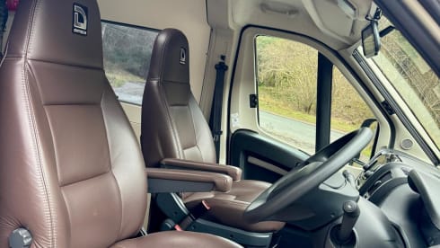 PRUDENCE – 4 berth Peugeot Boxer Renaissance