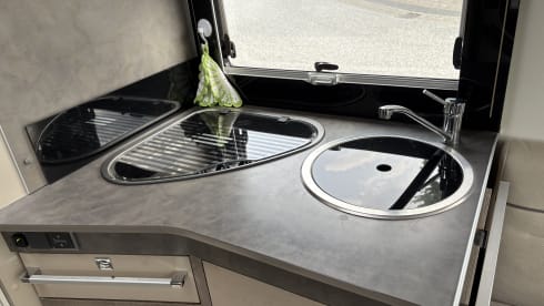 4p Chausson semi-integrated uit 2019