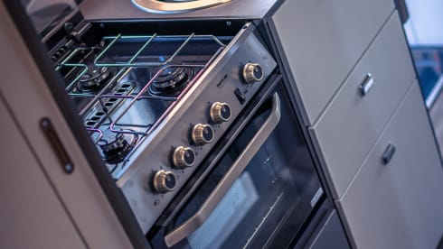 Swifty  – Luxury 4 berth Ford , Swift Voyager 494 from 2024
