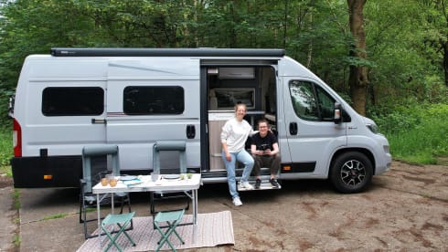 Yvonneke – Fiat: Off Grid-Nespresso-BIP&GO-Bicycle rack-Large refrigerator-LPG tank