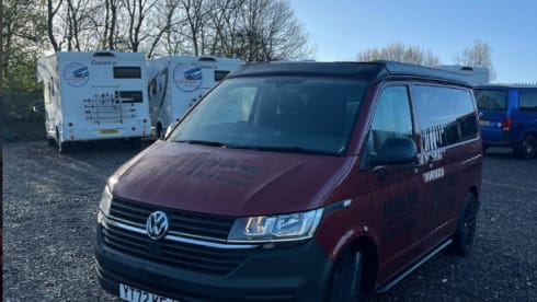 YT72KEJ NOMAD –  4 Berth Nomad Camper Romford -Romford