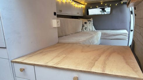🔋 Comfy Euro6D camper with solar panels and parking heater, 2020