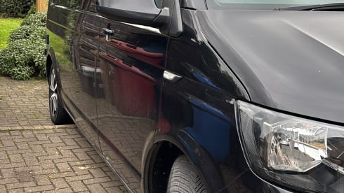 Wild Wanderer – 4 berth VW T6.1 - Insurance Included