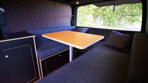 Tangerine Dream – 2 berth Luxury VWT5 / Large Bed