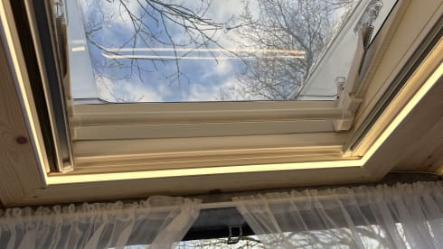 Ada – LUXURY - Spacious and beautiful Bespoke 3 berth Citroen Relay - Ada Van  