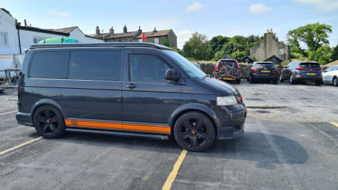 Belle – VW T5 campervan 