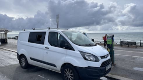 Worfy – 2 berth (6 with awning) campervan for fun adventures 