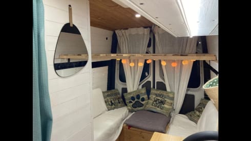 Crafty Fredrick – The comfverted 2018 VW Crafter Supervan 