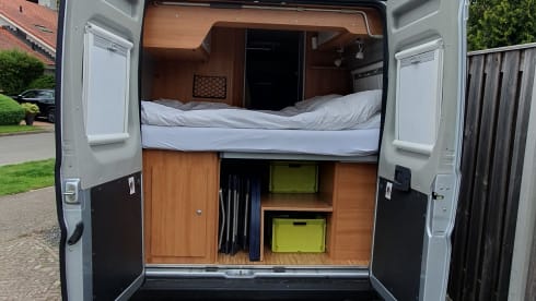 Isriya Camper verhuur door Takky – 2p Pössl bus from 2008