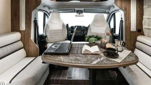 Oscar  – 4 berth Roller Team semi-integrated from 2023